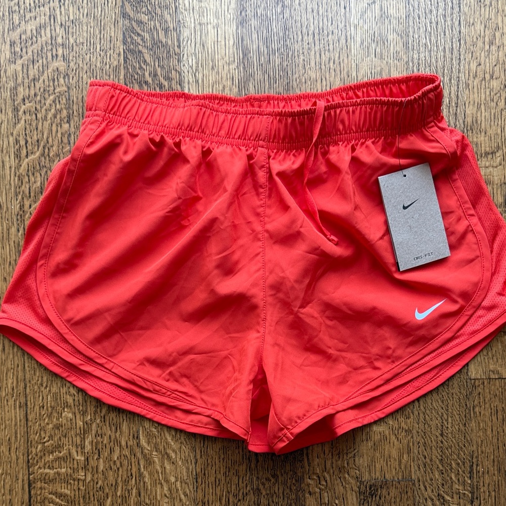 Nike Women's Bright Orange Athletic Shorts Size M NWT